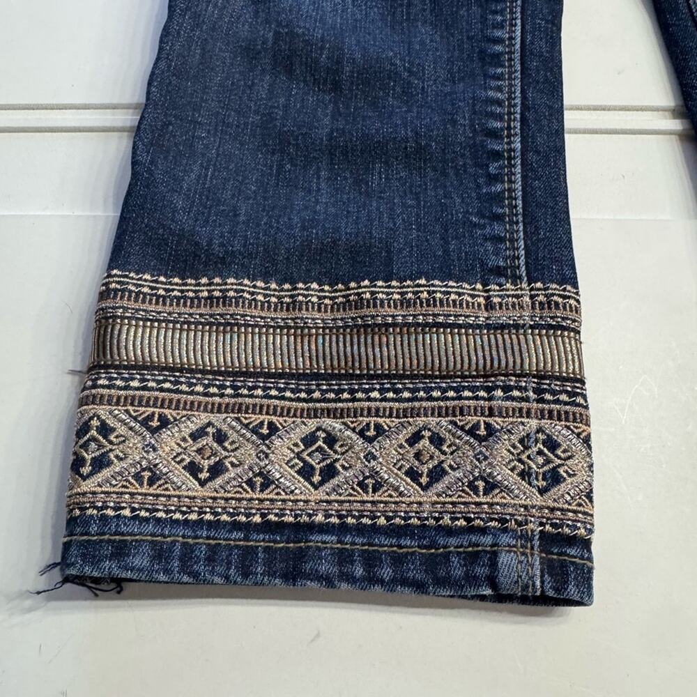 White House Black Market Size 4P Petite Straight Crop Metallic Embroidered Jeans - Picture 2 of 8